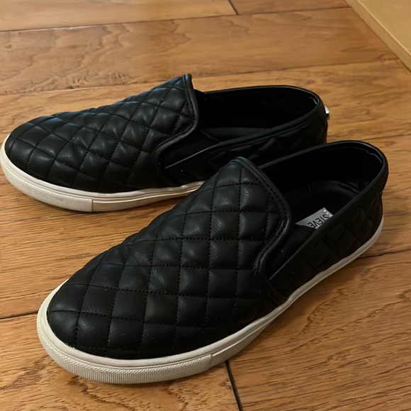 Steve Madden slip-on sneakers - Picture 2 of 7